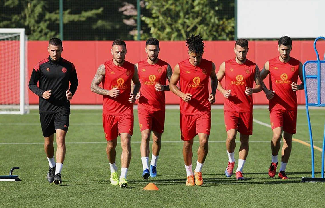 U15 Việt Nam thua U15 Iran 3-4: Cú sụp đổ 6 phút và bài học từ một trận 'World Cup' chưa được xác tín