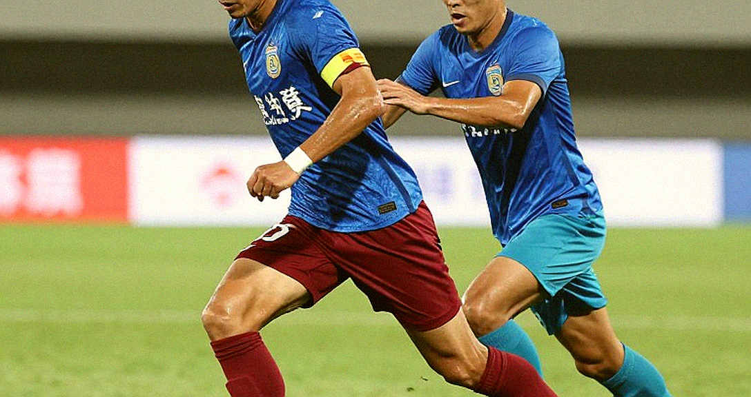 Quang Hải rời FIFA ASEAN Cup: chiếc băng đội trưởng rơi trước giờ bóng lăn