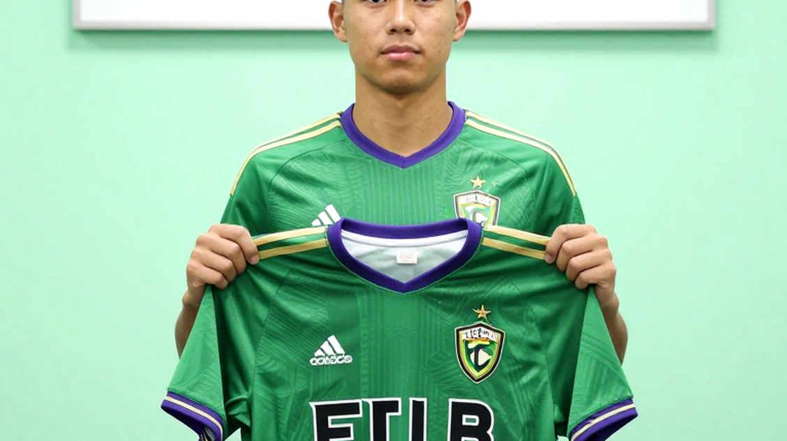 Erik Lira Và Vòng Tay Mà Sân Cỏ Không Trao Cho Monaco Erik Lira Và Vòng Tay Mà Sân Cỏ Không Trao Cho Monaco