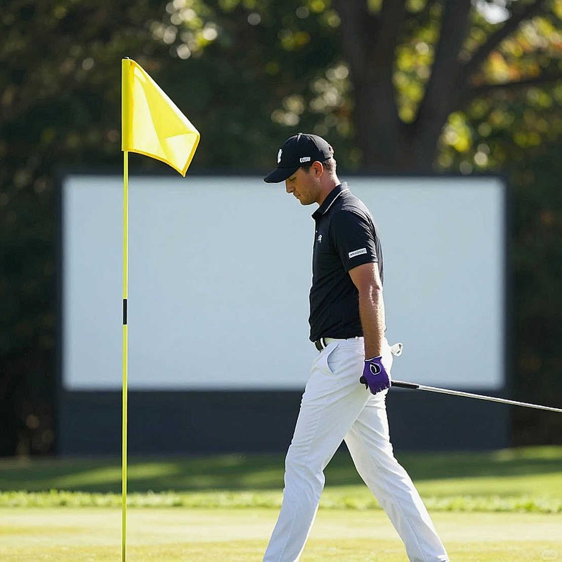 Blades Brown: 19 tuổi 4 tháng 20 ngày và tấm vé PGA Tour 2027 — Khi tuổi trẻ không còn là rào cản