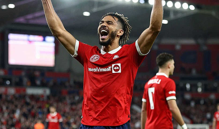 Mười tám phút trong đường hầm Gigante de Acero: Rayados để tuột nhịp trận và đứng trước án phạt hành chính