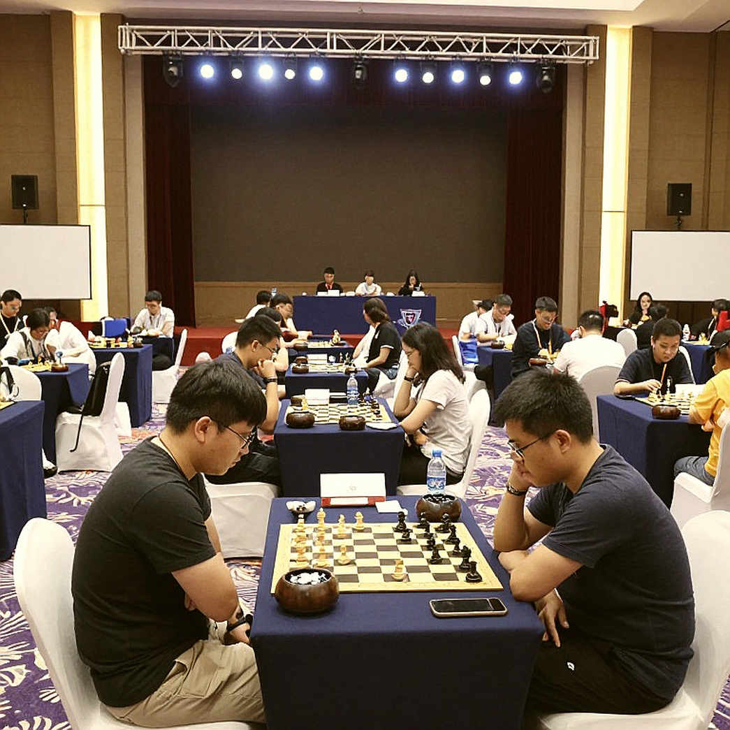 ChessBase Magazine #225: Prague 2026, 27 ván cờ ngắn và thế hệ mới lên tiếng